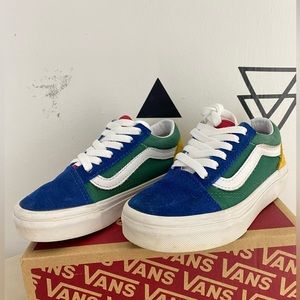 Vans Old Skool Color-Block Skate Shoe - Little Kid. PRE-OWNED